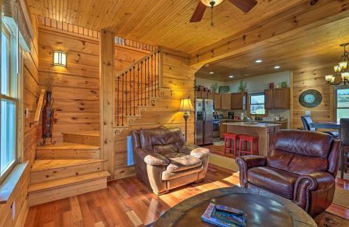 Laurel Springs Casa | Decks and Panoramic Views Rustic Sparta Cabin