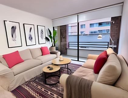 Vitacura Apartamento | Decorativo en Las Nieves