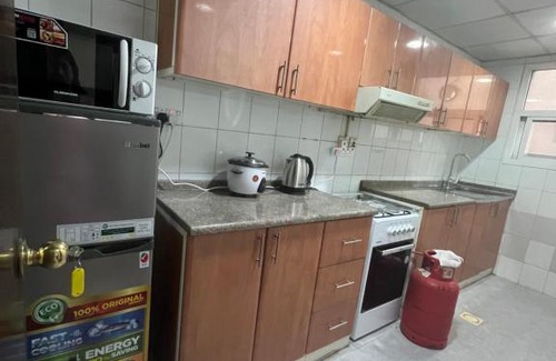 Al Muraqqabat Apartamento | Deebaj hotel apartments