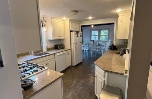 Harwich Casa | Deeded access to Long Pond! Dog friendly!