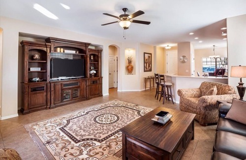 Ironwood Crossing Casa | Deep Summer Discount 3B 2Bt POOL close to Airport