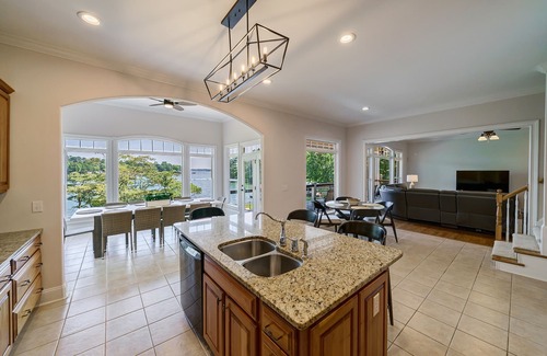 Denver Casa | Deep Water Cove - Luxury Lakefront Home with Pool, Private Dock and Beach