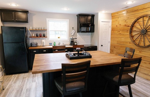 Chaplin Casa | "Deer Creek Lodge" - Secluded Bourbon Trail Stay