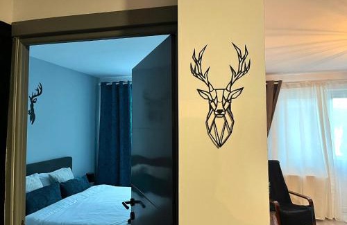 Jibert Apartamento | Deer House Sinaia - Fireplace and Balcony