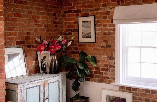 South Hobart Casa | Degraves St Old Mill