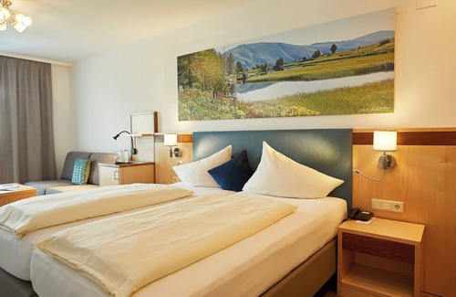 Augsdorf Hotel | Dei Hotel Schönblick