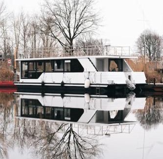 Domitz Alquiler De Eote | Deine schwimmende Auszeit auf dem Wasser - Festlieger Hausboot Tortuga