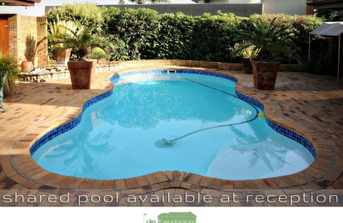 Trawal Casa | DeKeurboom Guesthouses. (Casa de Helen)