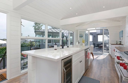 Del Mar Casa | Del Mar Beach House, Gated, Secluded, Pristine. Adjacent to the Beach.