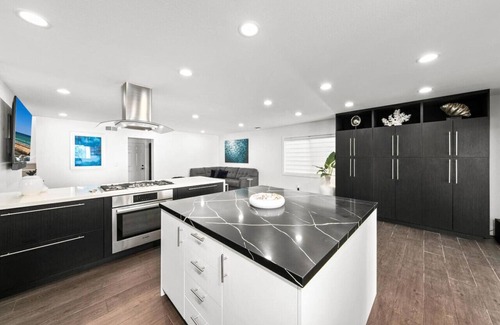 Del Mar Heights Casa | Del Mar Heights Delight