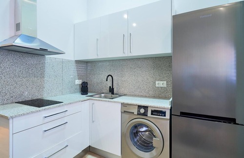 El Ejido Apartamento | Del Parque Flats Estudio Capuchinos con Vistas, Céntrico y Acogedor