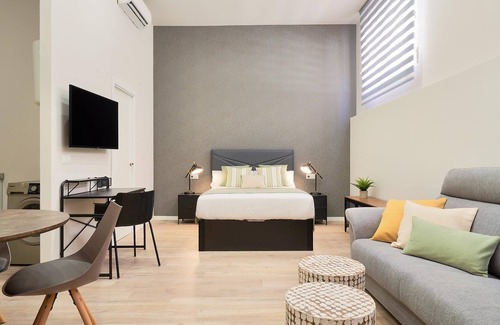El Ejido Apartamento | Del Parque Flats Estudio Capuchinos Calm&Quiet
