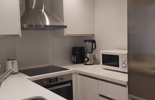 El Ejido Apartamento | Del Parque Flats San Millan Family Apartment