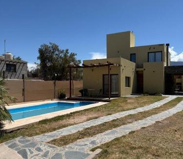 Las Heras Casa | Del Río Bienes Raíces Challao 1