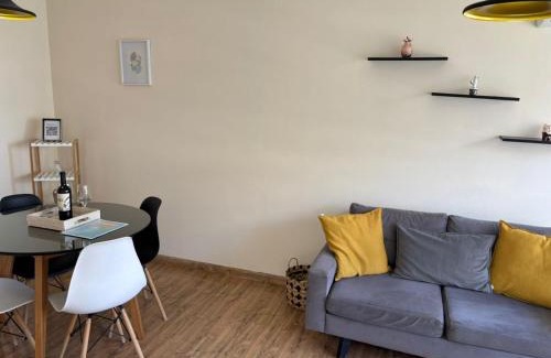 Historic Center Apartamento | Del Río Bienes Raíces Sarmiento 7
