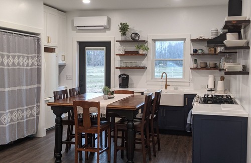 Lincoln Cabaña | Delaware Beaches and DE Turf Vacation Retreat