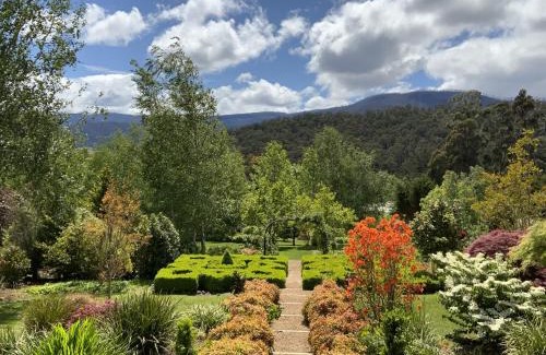 Marysville Villa | Delderfield Villas Adults Retreat