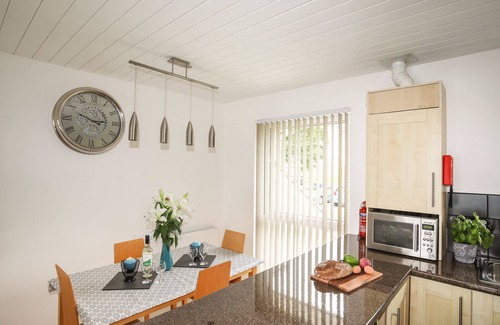 Y Felinheli Casa | DELFRYD, family friendly, country holiday cottage in Y Felinheli