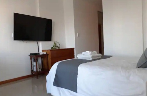 Comuna 15 Apartamento | Delicate Apartment with Front View