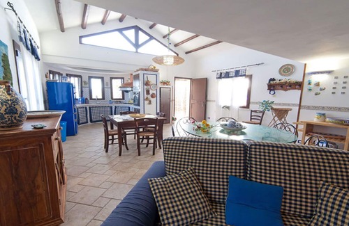 Castellammare del Golfo Villa | Villa delicioso para los amantes de la naturaleza, el arte, la comodidad, el mar y relajarse.