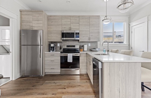 Wilmington Apartamento | Delight at The Cove - Luxury Floating Villa in Downtown Wilmington