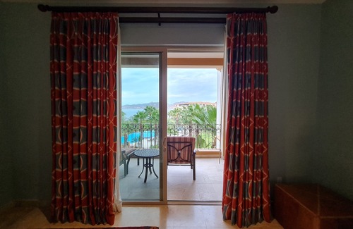 La Paz Apartamento | Delight your morning with this amazing view.D401