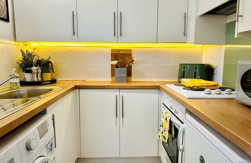 Walton Apartamento | Delightful 1-bed Apt with Free Parking and Wi-fi