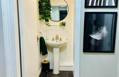 Walton Apartamento | Delightful 1-bed Apt with Free Parking and Wi-fi