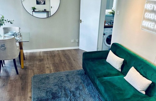 Walton Apartamento | Delightful 1-bed Apt with Free Parking and Wi-fi
