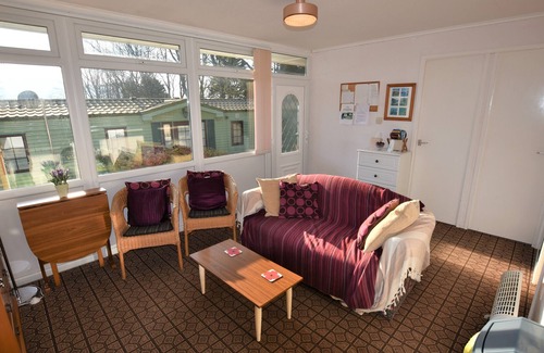 Bryn-crug Chalet De Esquí | Encantador chalet que admite mascotas, 2 dormitorios, capacidad para 6 personas cerca de Tywyn