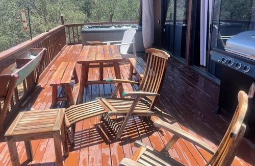 Wofford Heights Cabina | Delightful 3 bedroom vacation house