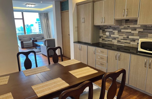 Kirkos Apartamento | Delightful 3-bedroom apartment with best view in Addis Ababa
