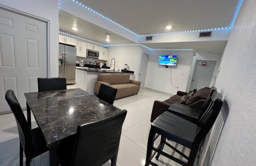 Naranja Casa | Delightful 3-bedroom house with Sunset views
