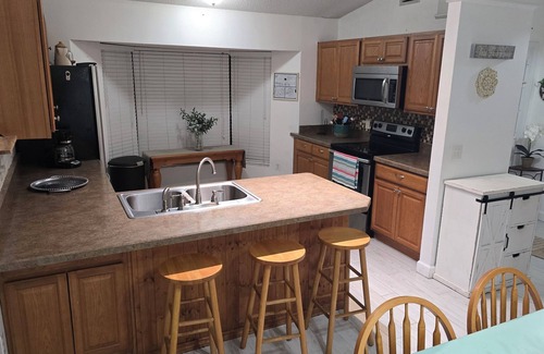 Port Orange Casa | Delightful 4-bedroom house with AC in Port Orange