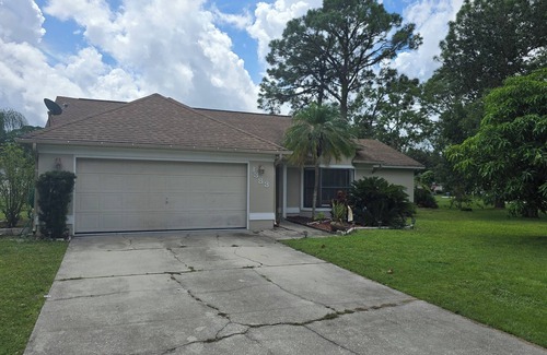 Port Orange Casa | Delightful 4-bedroom house with AC in Port Orange