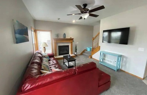 Waukee Casa | Delightful 5b stay in Paradise!!