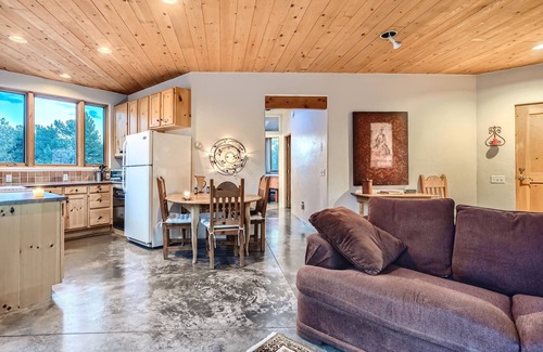 Baca Grande Casa | Encantador Adobe de 2 dormitorios en Crestone con vistas espectaculares