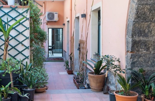Coste Apartamento | Delightful apartment in the historic center 100 meters from the Spiaggetta Nera