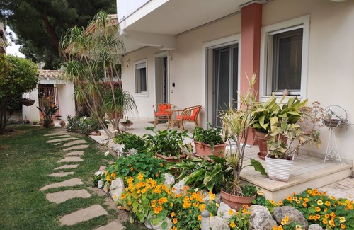 Province of Cagliari Apartamento | Delightful apartment just a few minutes walk from the Beach