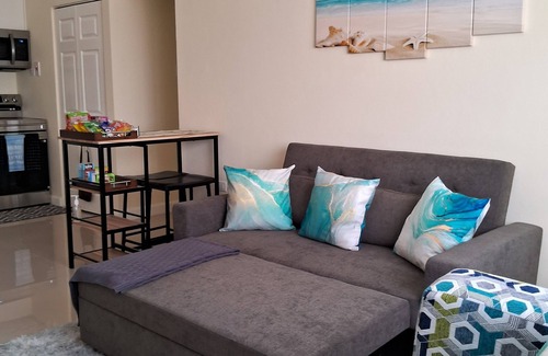 Portmore Apartamento | Delightful, brand new, Bayfront apartment in sunny Portmore