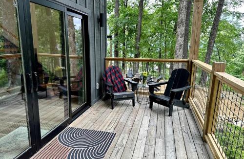 Gatlinburg - Pigeon Forge Casa | Delightful Cottage Ideal for Small Groups in Sevierville, Tennessee