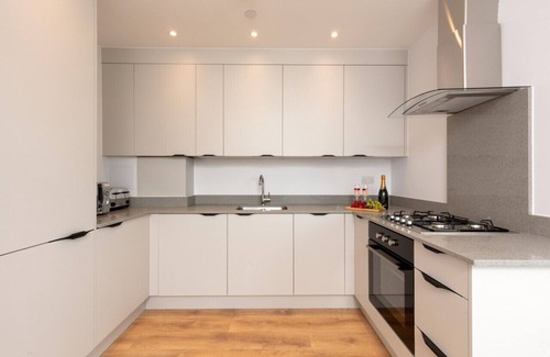Walworth Apartamento | Delightful Deluxe South Central Apartment