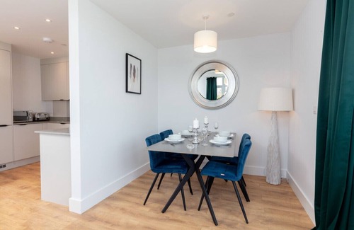Walworth Apartamento | Delightful Deluxe South Central Apartment