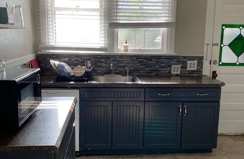 Central Colorado Springs Casa | Delightful Downtown 3-bedroom house with AC in Colorado Springs - Old North End!