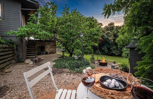Fayetteville Casa | Delicioso bungalow DT