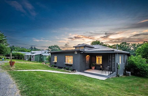 Fayetteville Casa | Delicioso bungalow DT