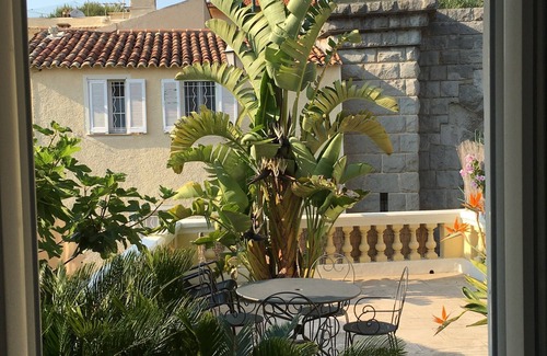 Saint-Jean-Cap-Ferrat Villa | Encantadora Villa En St Jean Cap Ferrat
