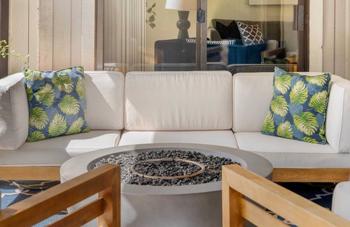 Pleasant Grove Casa | Delightful Home w/ Fireplace, Patio, Fire Pit