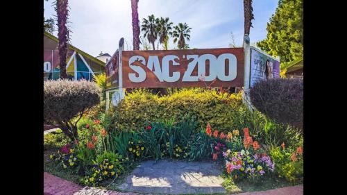 Pleasant Grove Casa | Delightful Home w Fireplace Patio Fire Pit