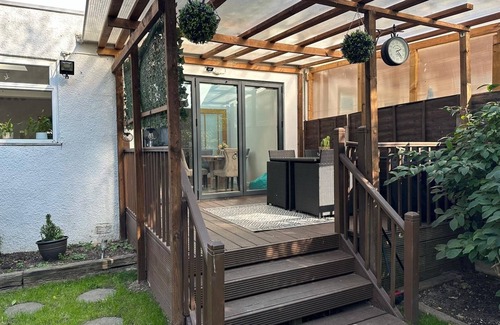 Hale Casa | Delightful House for Rent in London